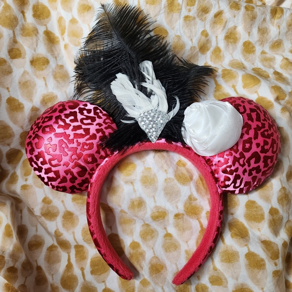 Disney Minnie Mouse Flapper Ears Pink Leopard Feather